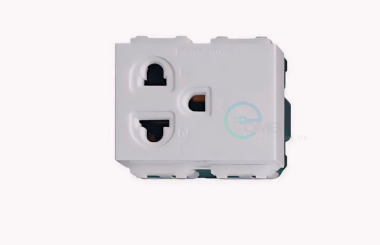 ภาพประกอบสินค้า WEG1191K เต้ารับเดี่ยว เสียบขาแบบมีกราวด์ Panasonic Grounding Universal Receptacle 16A 250V
